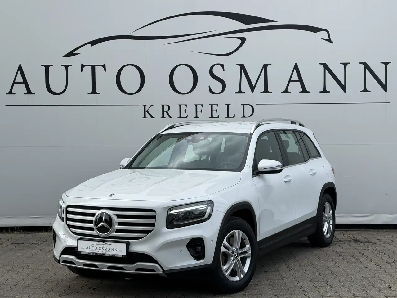 Mercedes-Benz GLB 200