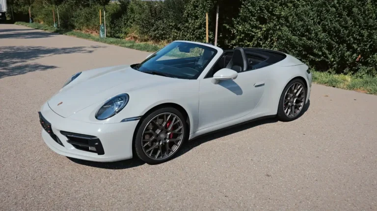 Porsche 992