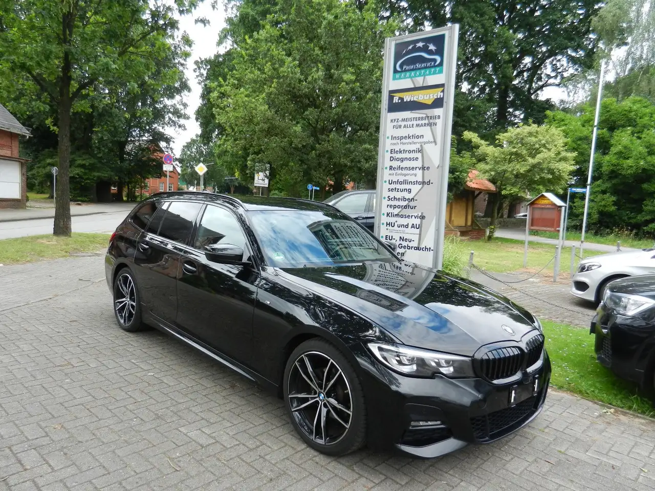 BMW 320