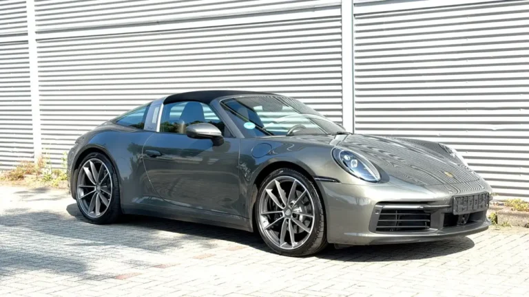 Porsche 992