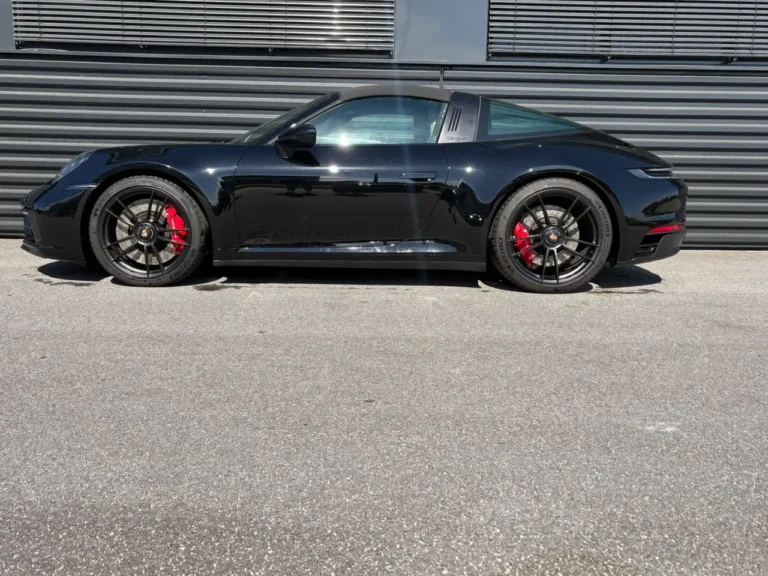 Porsche 992