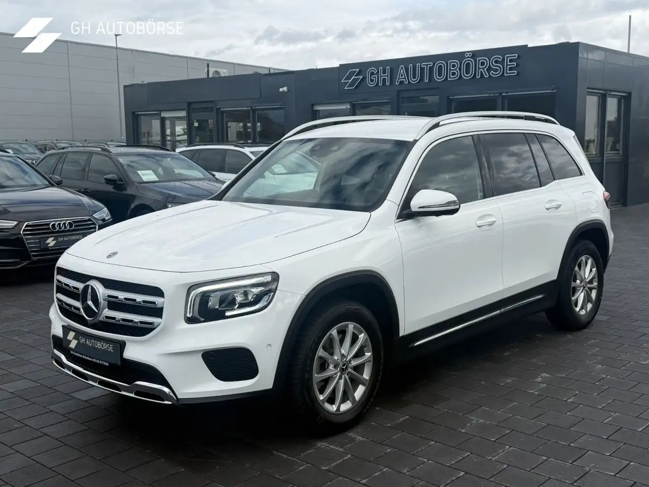 Mercedes-Benz GLB 200