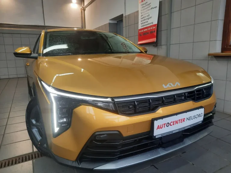 Kia K4