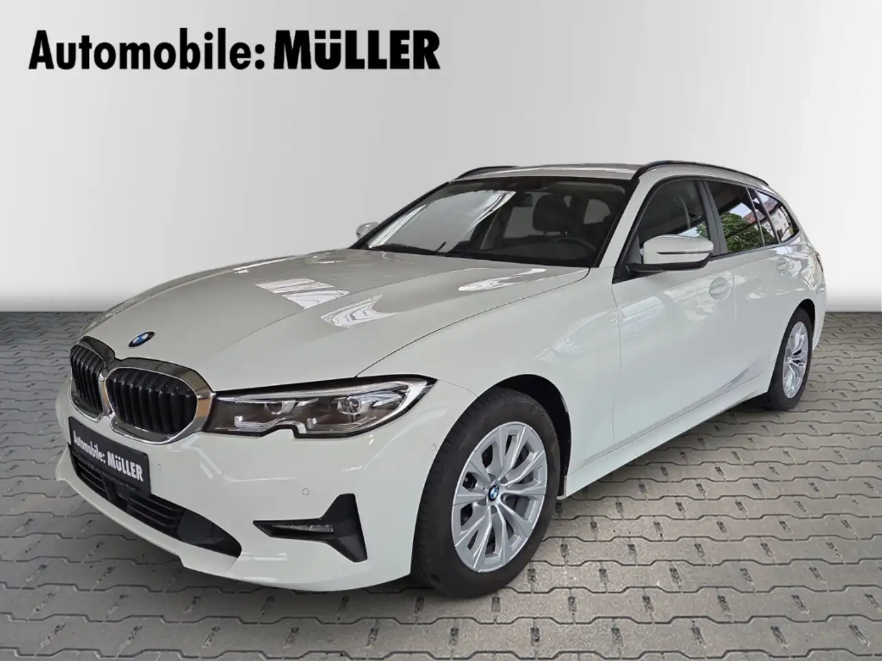BMW 320