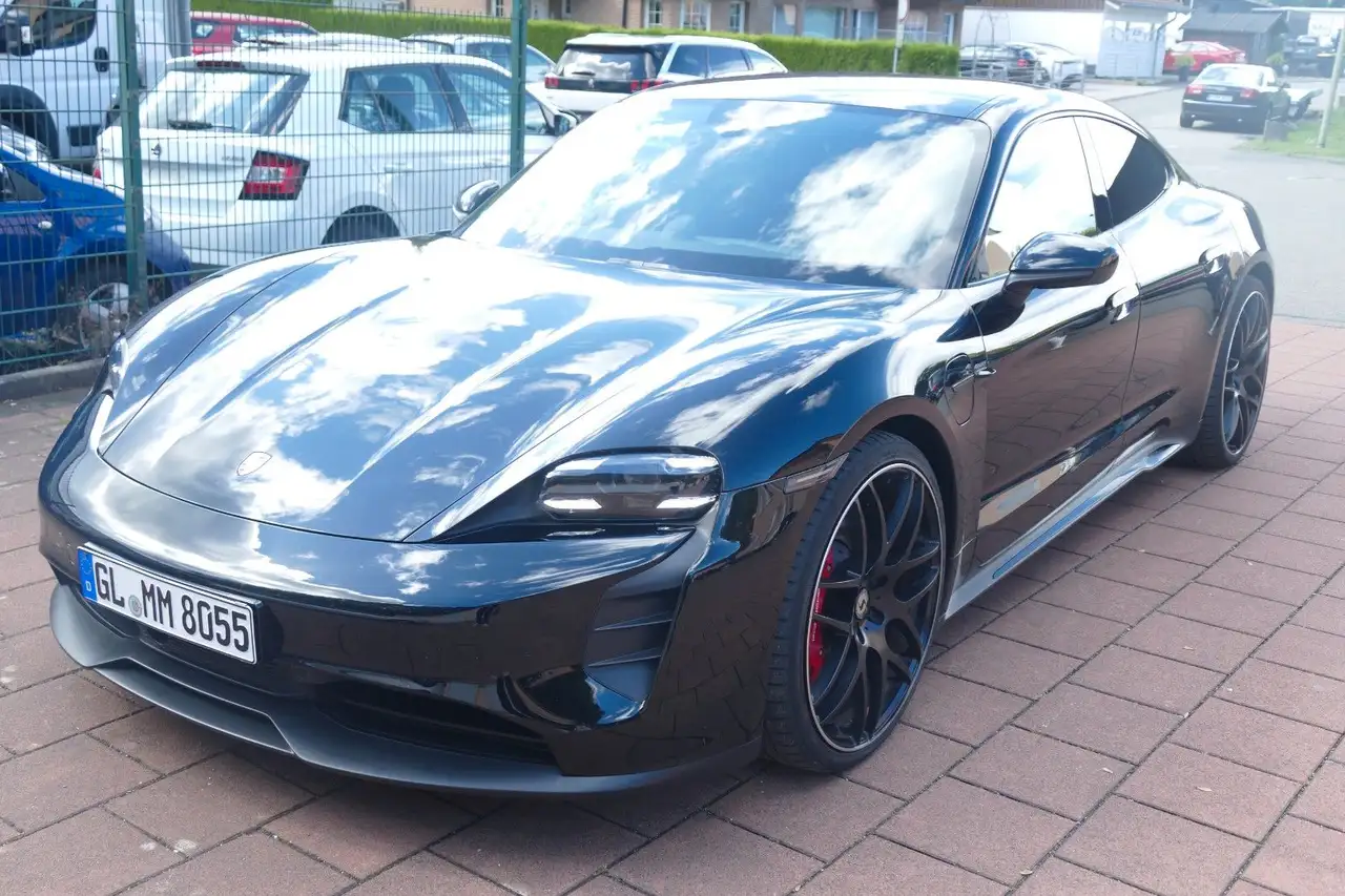Porsche Taycan