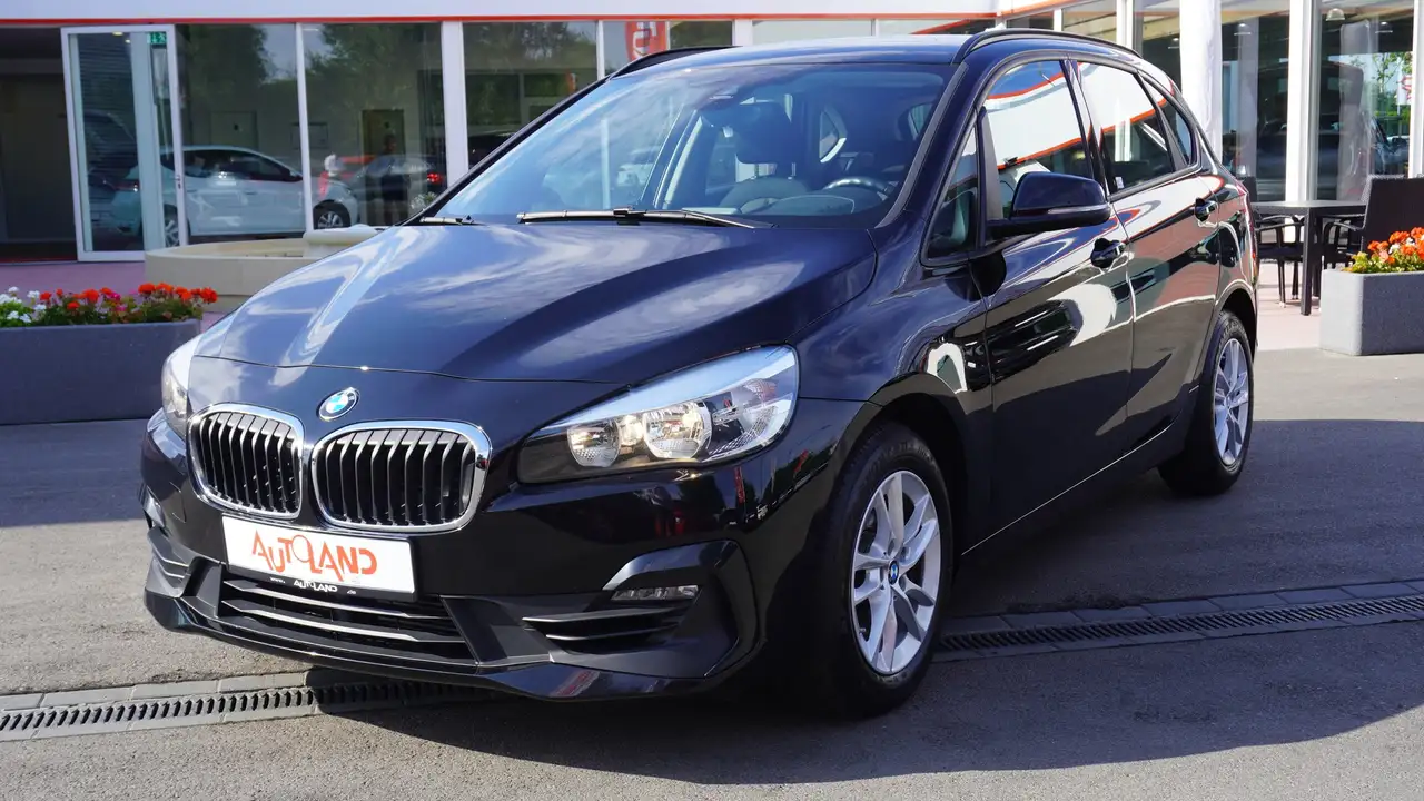 BMW 218