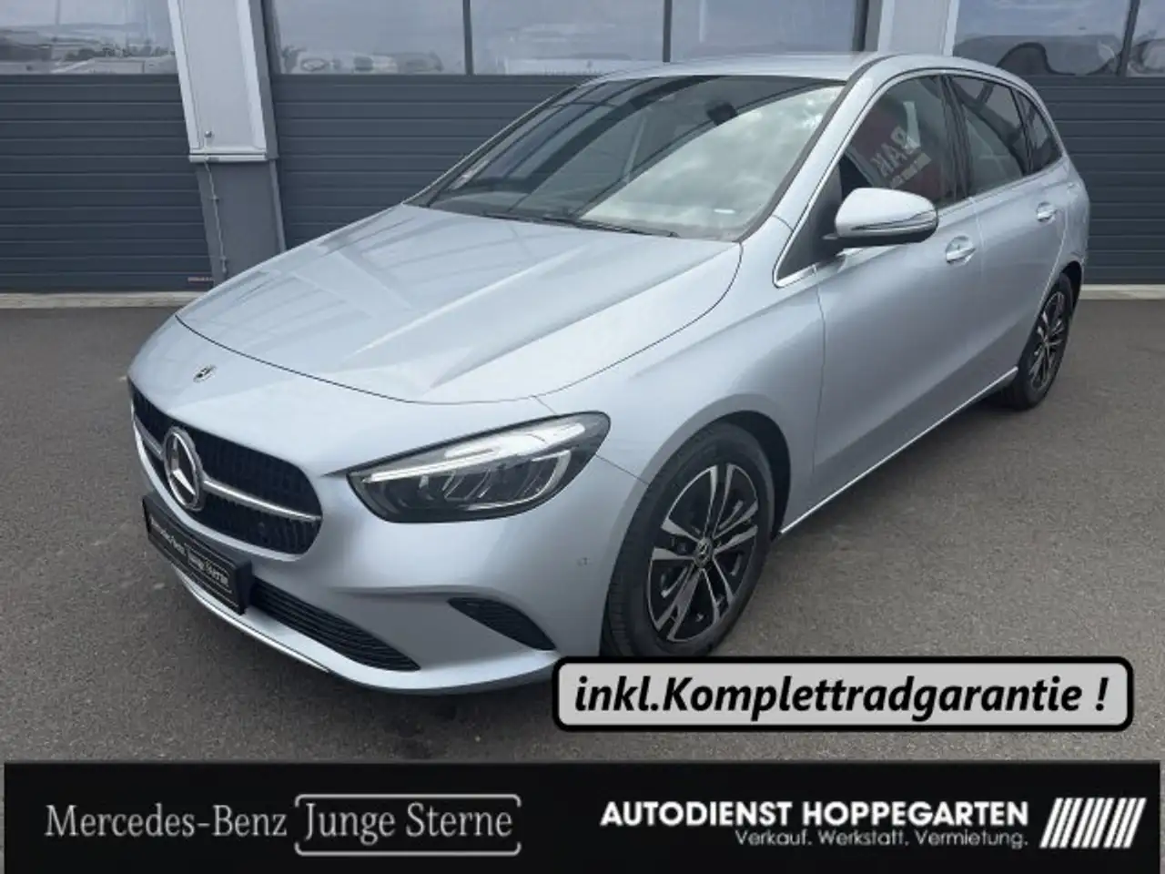 Mercedes-Benz B 180