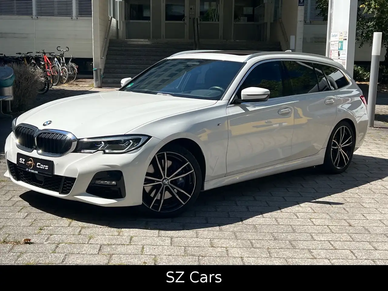 BMW 330