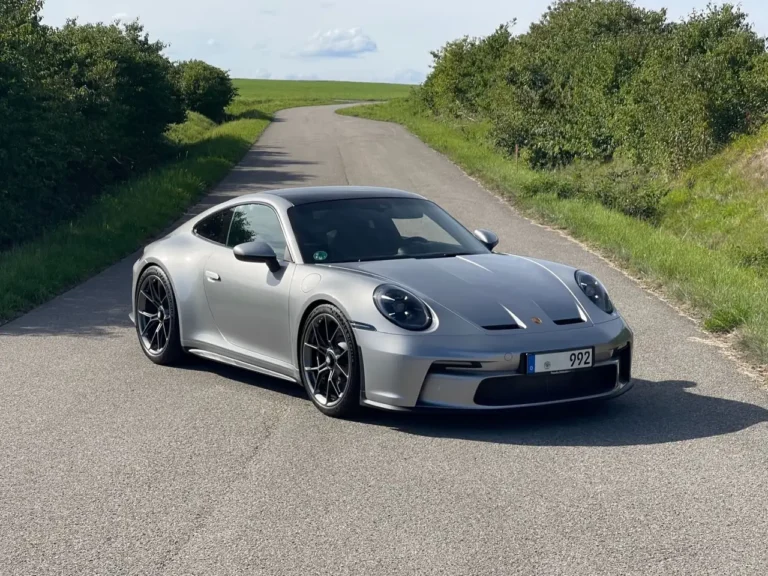 Porsche 992
