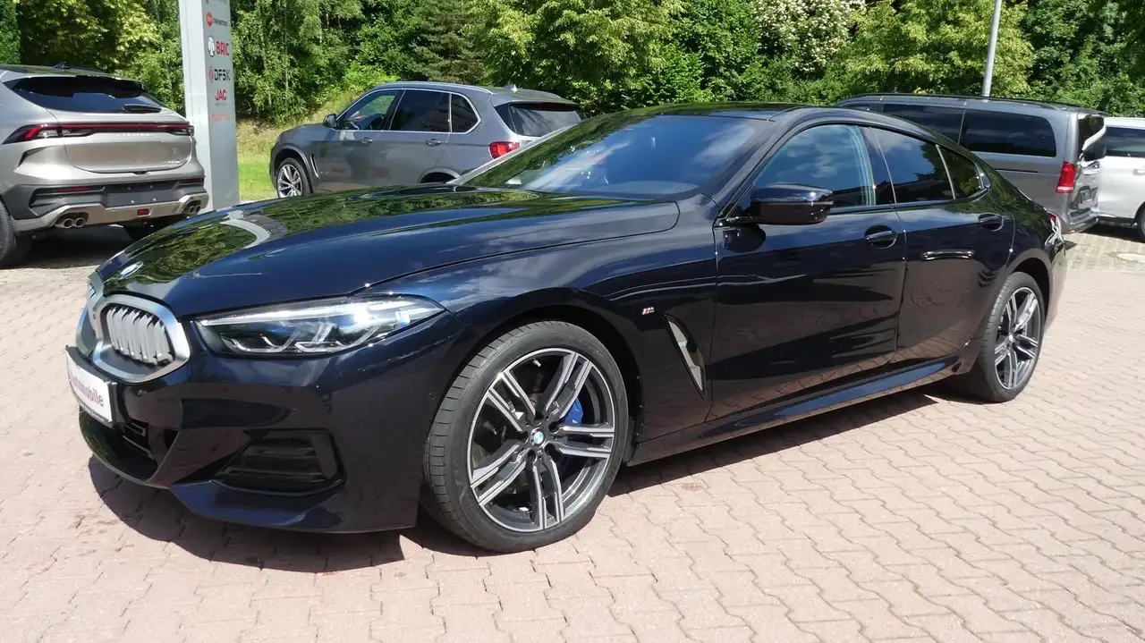 BMW 840