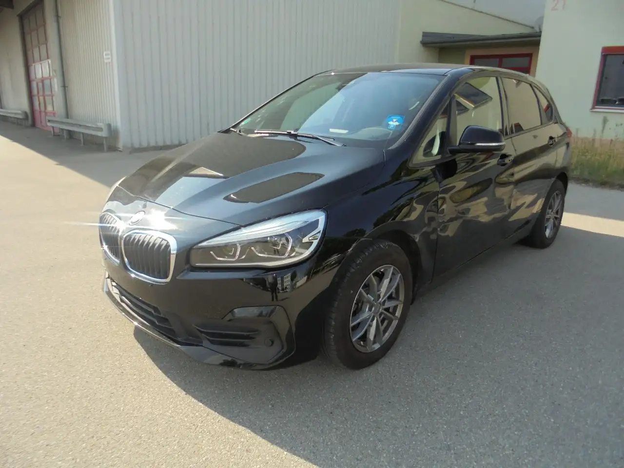 BMW 218