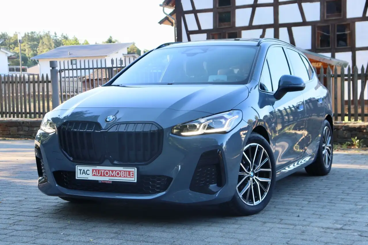 BMW 218