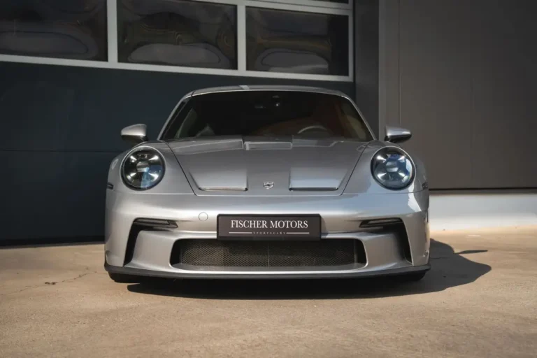 Porsche 992