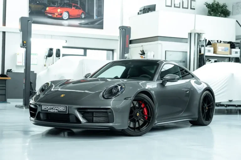 Porsche 992