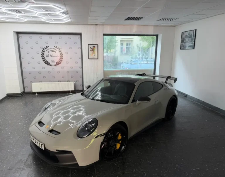 Porsche 992