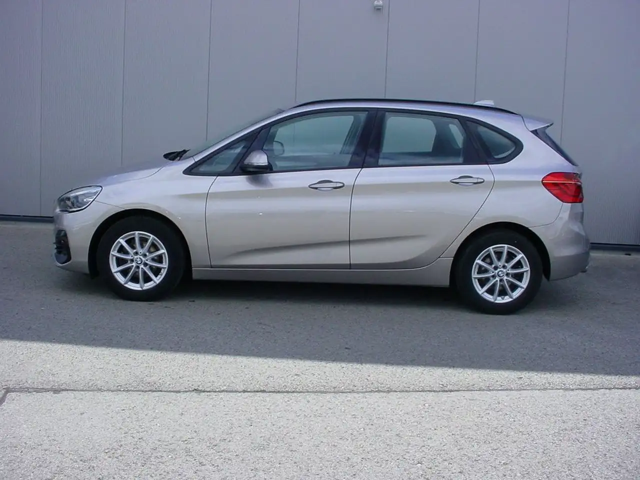 BMW 216