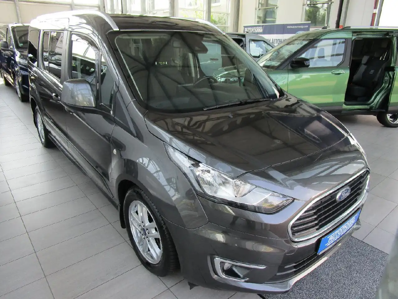 Ford Grand Tourneo