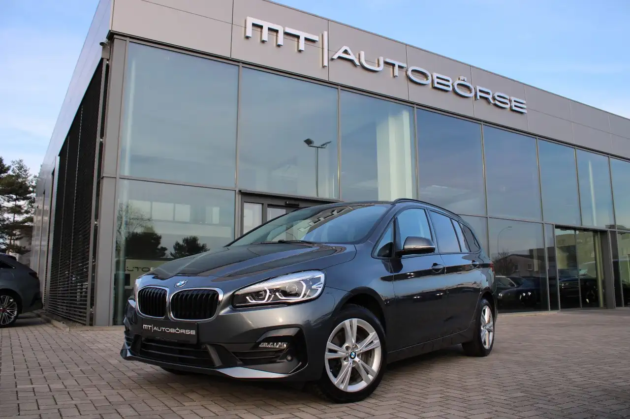BMW 218