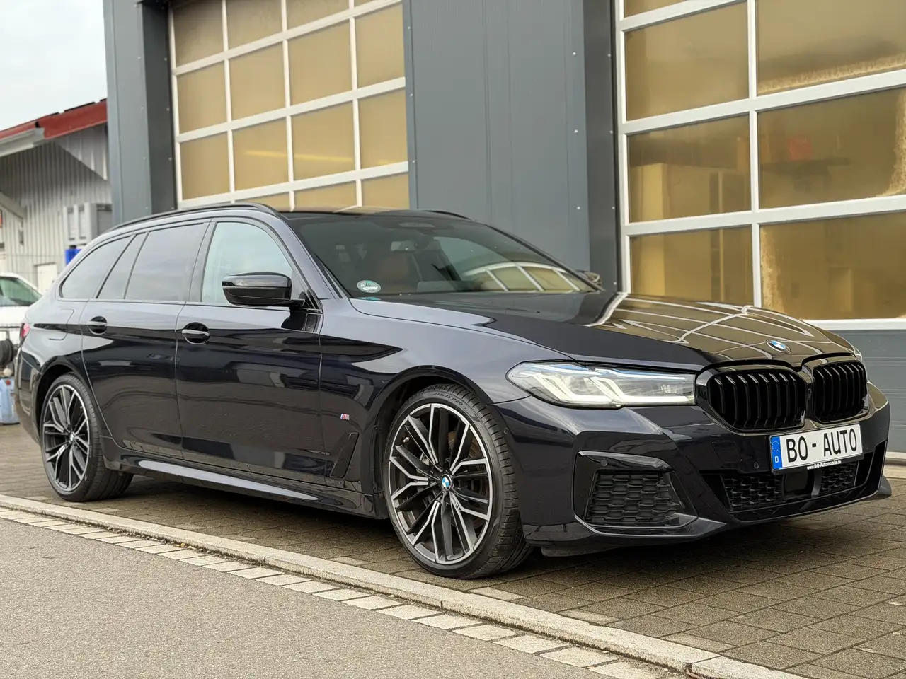 BMW 530