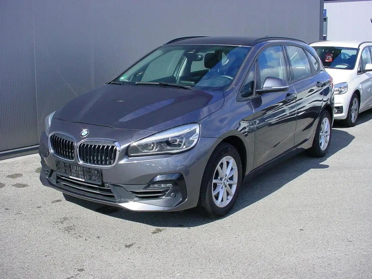BMW 216