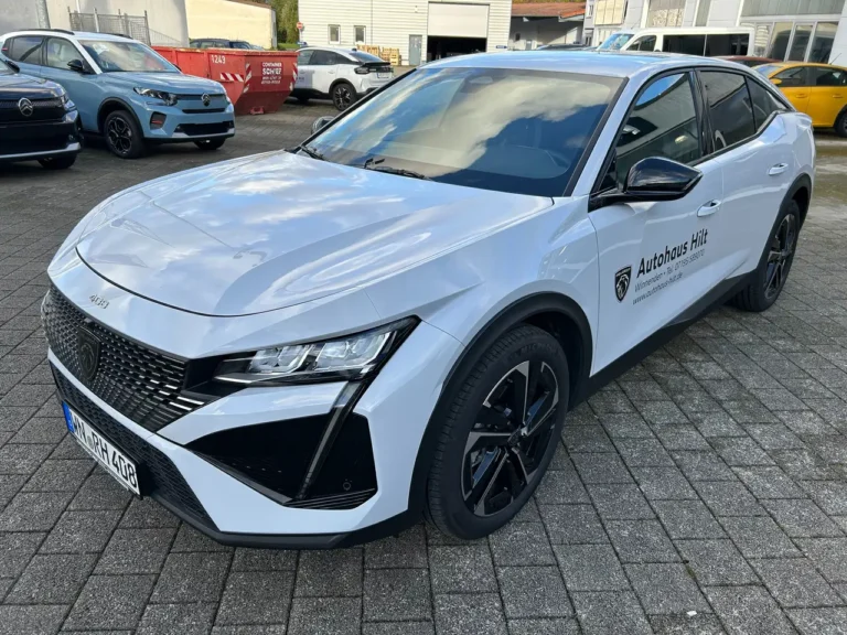 Peugeot 408