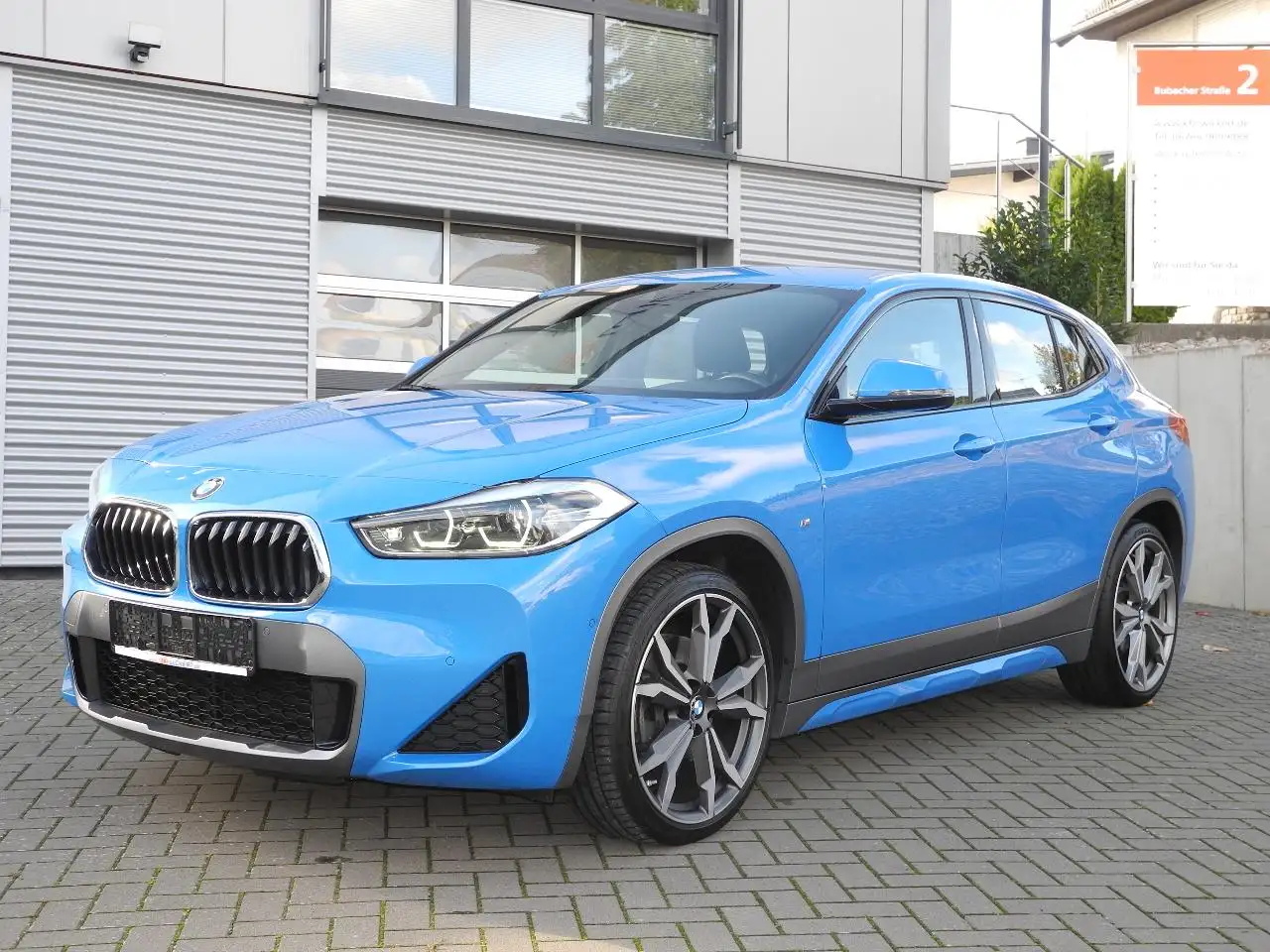 BMW X2