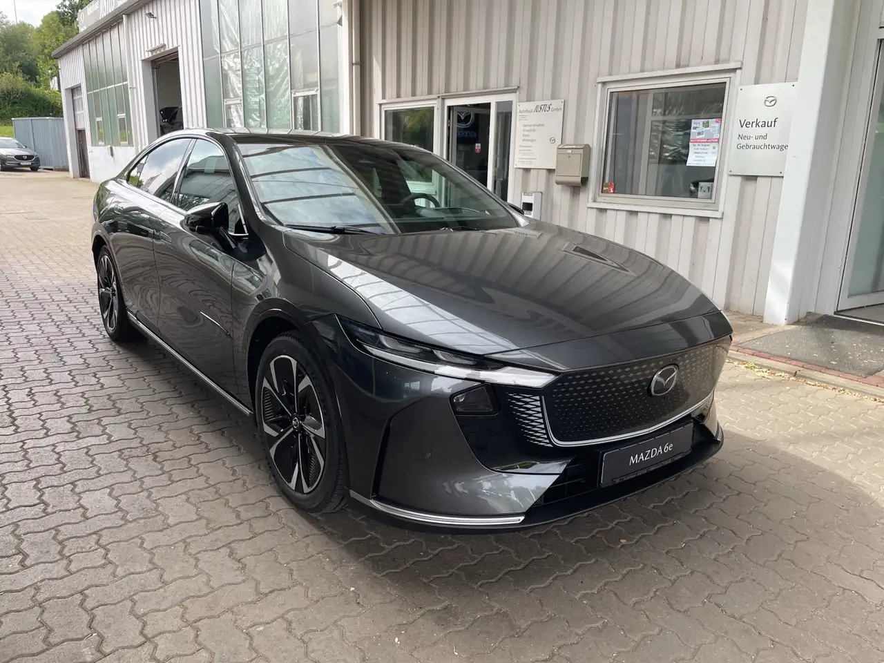 Mazda 6e