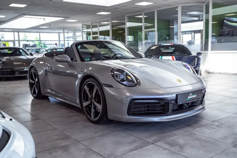 Porsche 992